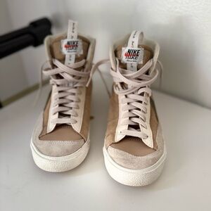 Nike Blazer Mid Shoes in Tan and White